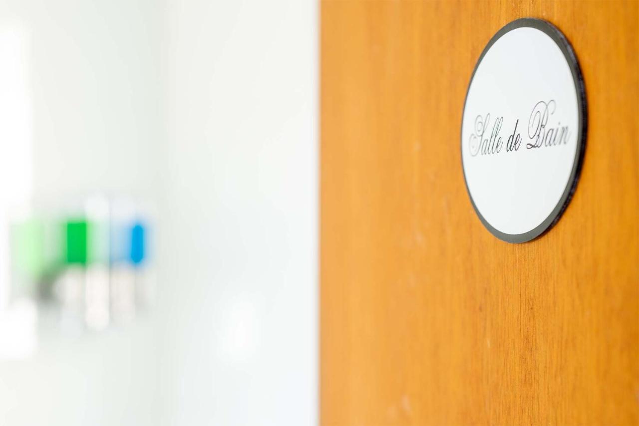 Rooms In Splendid Apartment With Parking-Stunning Lake View Монтрё Экстерьер фото